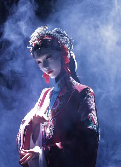 煎饼果仔夏天妹妹推《Enemy》短剧，梨园双生篇章致敬筱菊亭 相关图片
