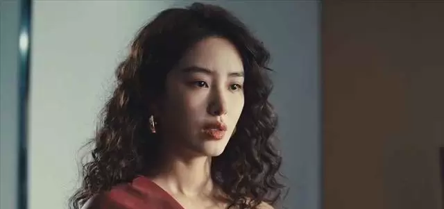 周媚与林展翘双线叙事揭示女性生存逻辑的结构性困境 现场图 周媚与林展翘双线叙事揭示女性生存逻辑的结构性困境 现场图